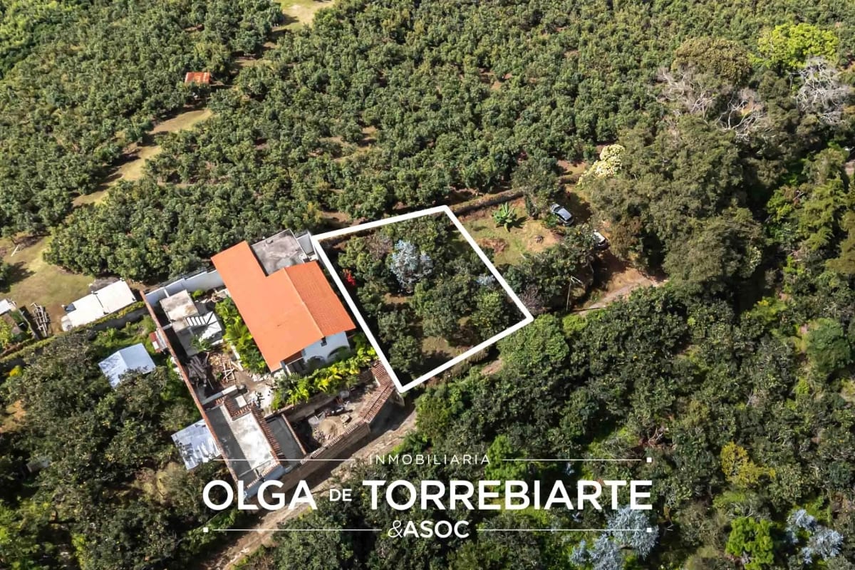 Terreno en Calle Principal Oriente #43, San Cristóbal El Alto Antigua Guatemala — Terreno en Venta en San Cristóbal El Alto, Sacatepéquez — foto 3 de 4