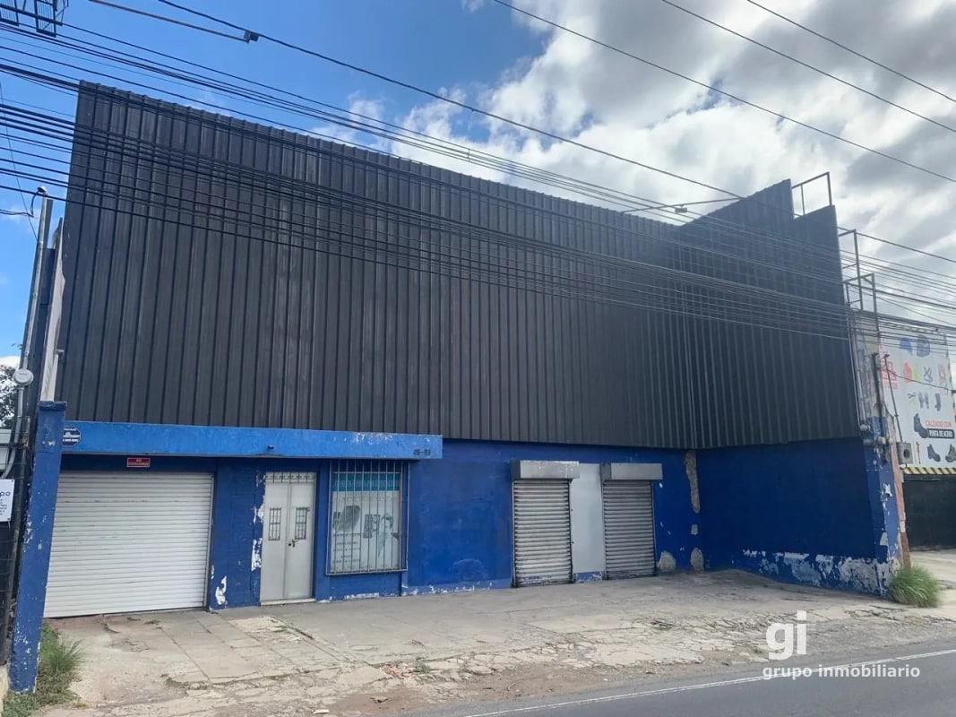 PROPIEDAD COMERCIAL EN VENTA - 1
