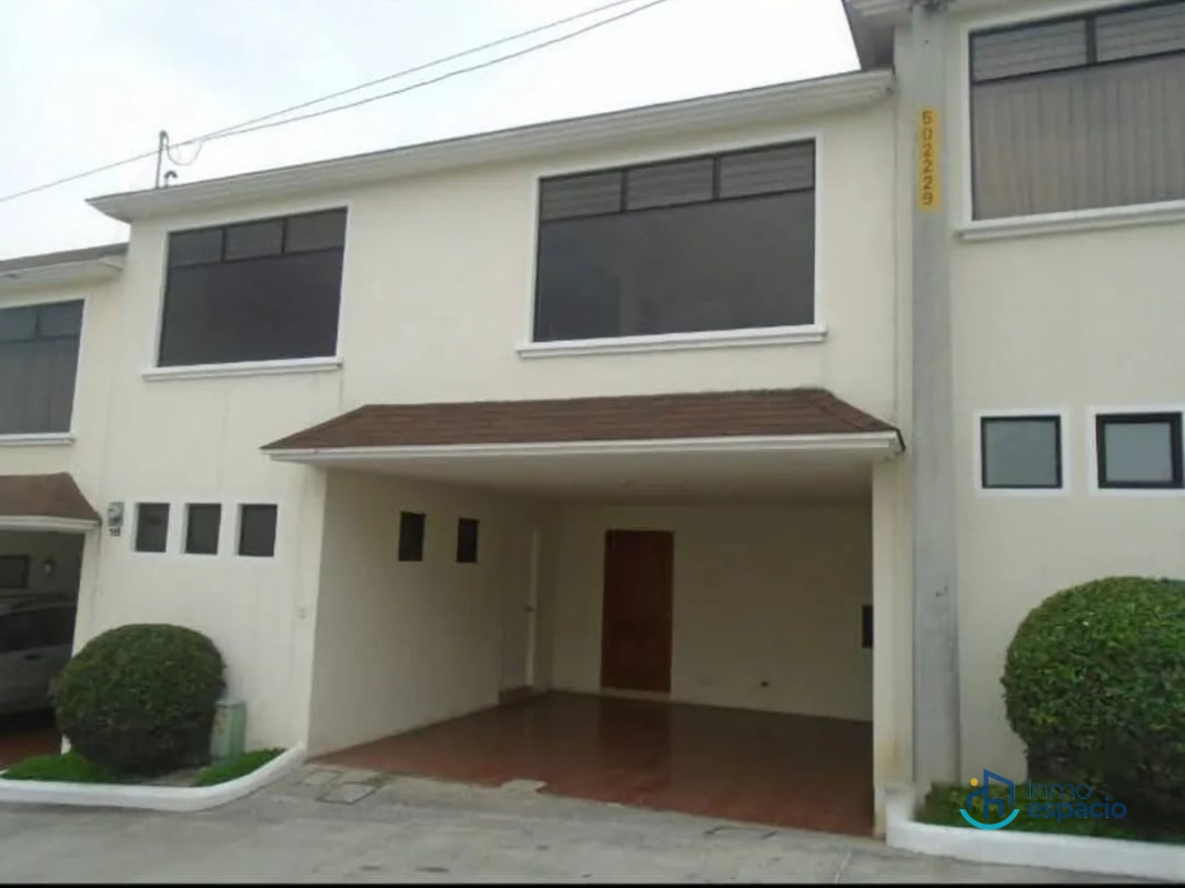 Casa en venta zona 8 mixco-San Cristóbal - 14
