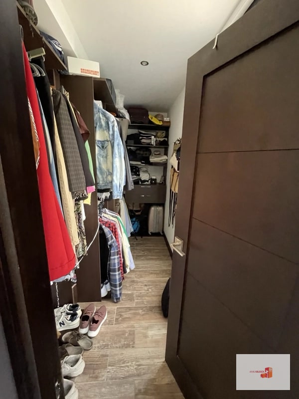 Apartamento amplio 1 dormitorio con sala fam y estudio incorporados - zona 16 Kanajuyu - 5