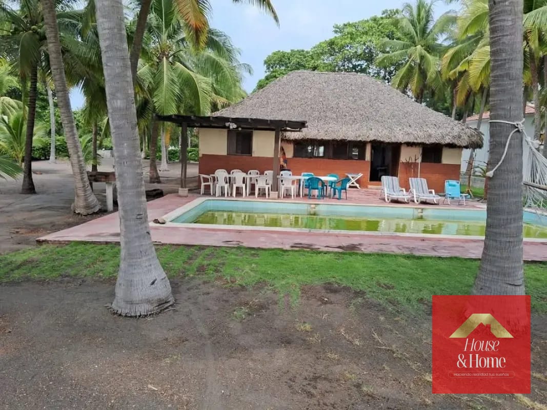 CASA DE PLAYA EN VENTA MONTERRICO - (Rancho) — Casa vacacional en Venta en Monterrico, Santa Rosa — foto 1 de 11