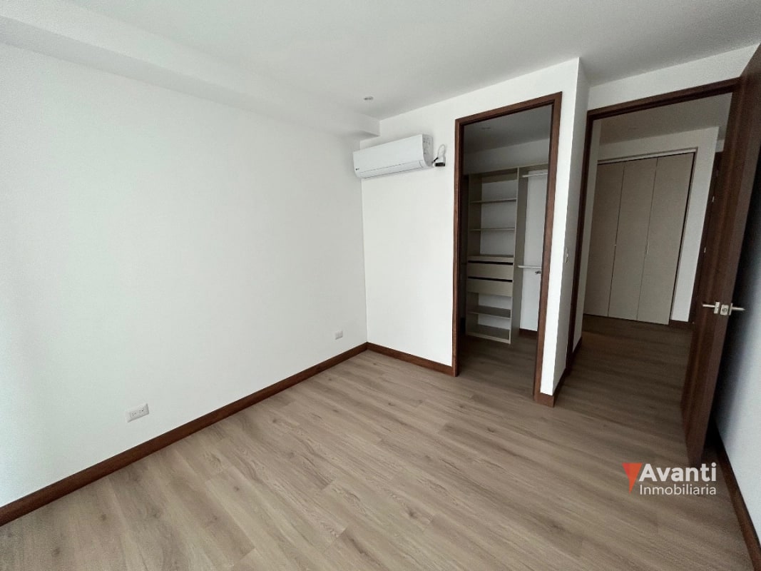 VENTA APARTAMENTO ZONA 13, ARTIS - 7