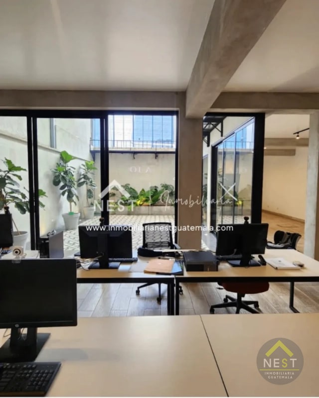 Casa comercial en Renta | zona 10 - 14