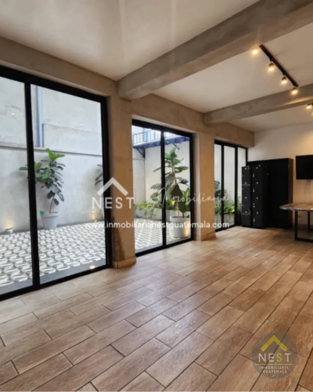Casa comercial en Renta | zona 10 - 6