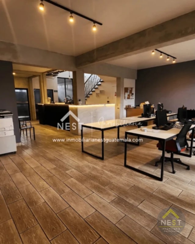 Casa comercial en Renta | zona 10 - 4