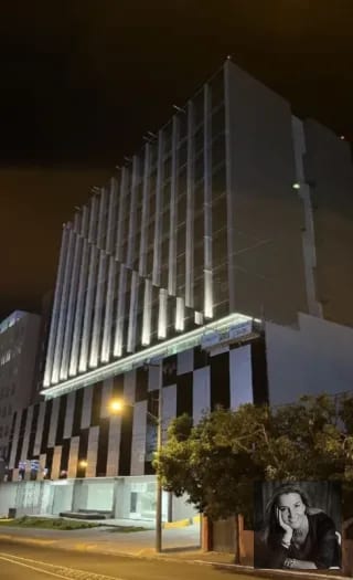 Exclusivo Edificio en Renta zona 10 — Edificio en Alquiler en Zona 10, Guatemala, Ciudad — miniatura 4 de 17