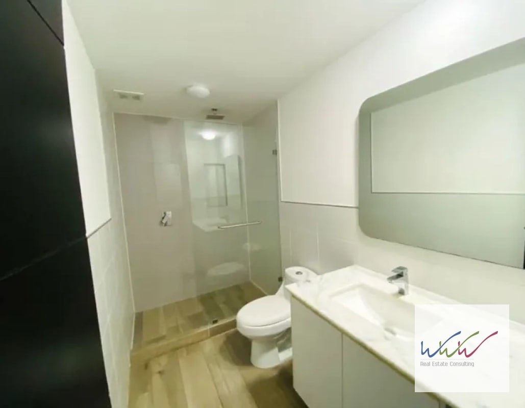 Rento apartamento en edificio Segheria zona 14 - 8