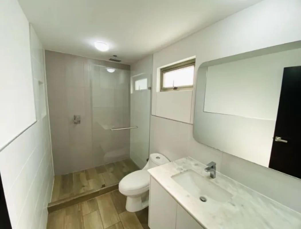 Rento apartamento en edificio Segheria zona 14 — Apartamento en Alquiler en Zona 14, Guatemala, Ciudad — foto 9 de 16