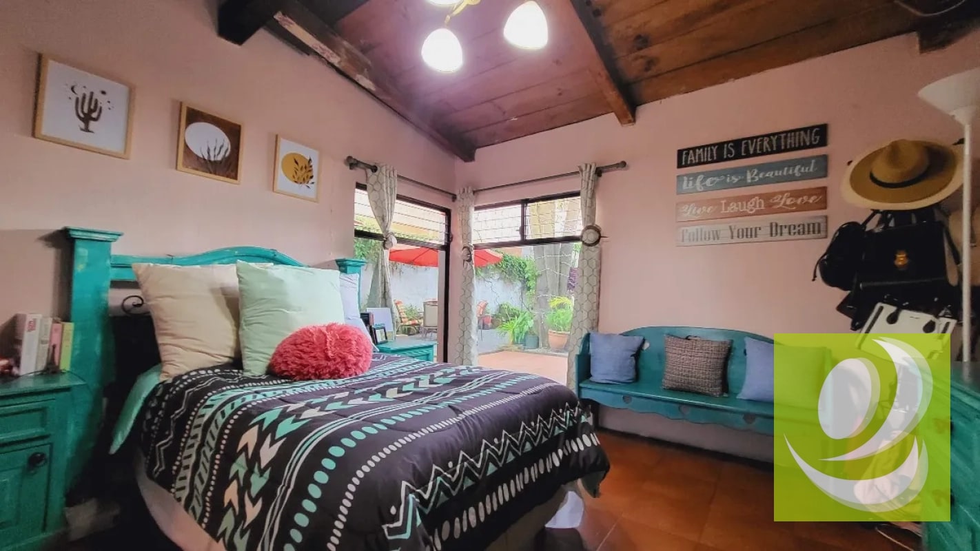 CASA EN VENTA EN ZONA 2 DE MIXCO COL. ALVARADO - 3