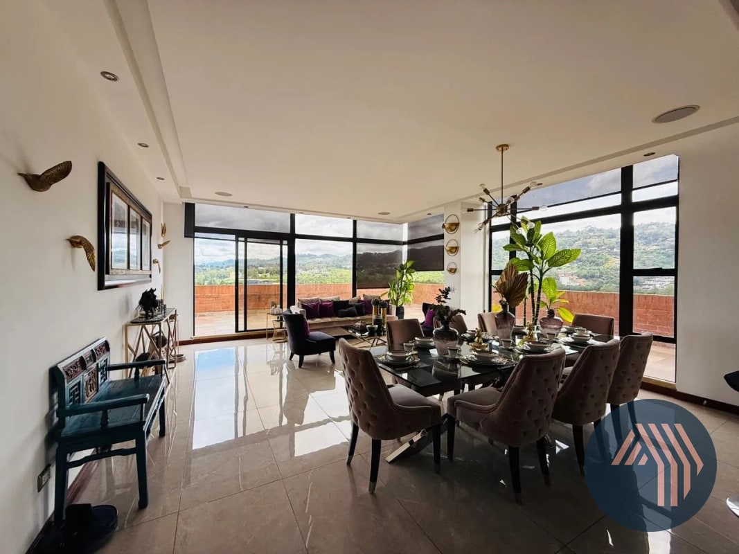 ALQUILER DE PENTHOUSE CON AMPLIA TERRAZA - CATALONIA, ZONA 15 - 17