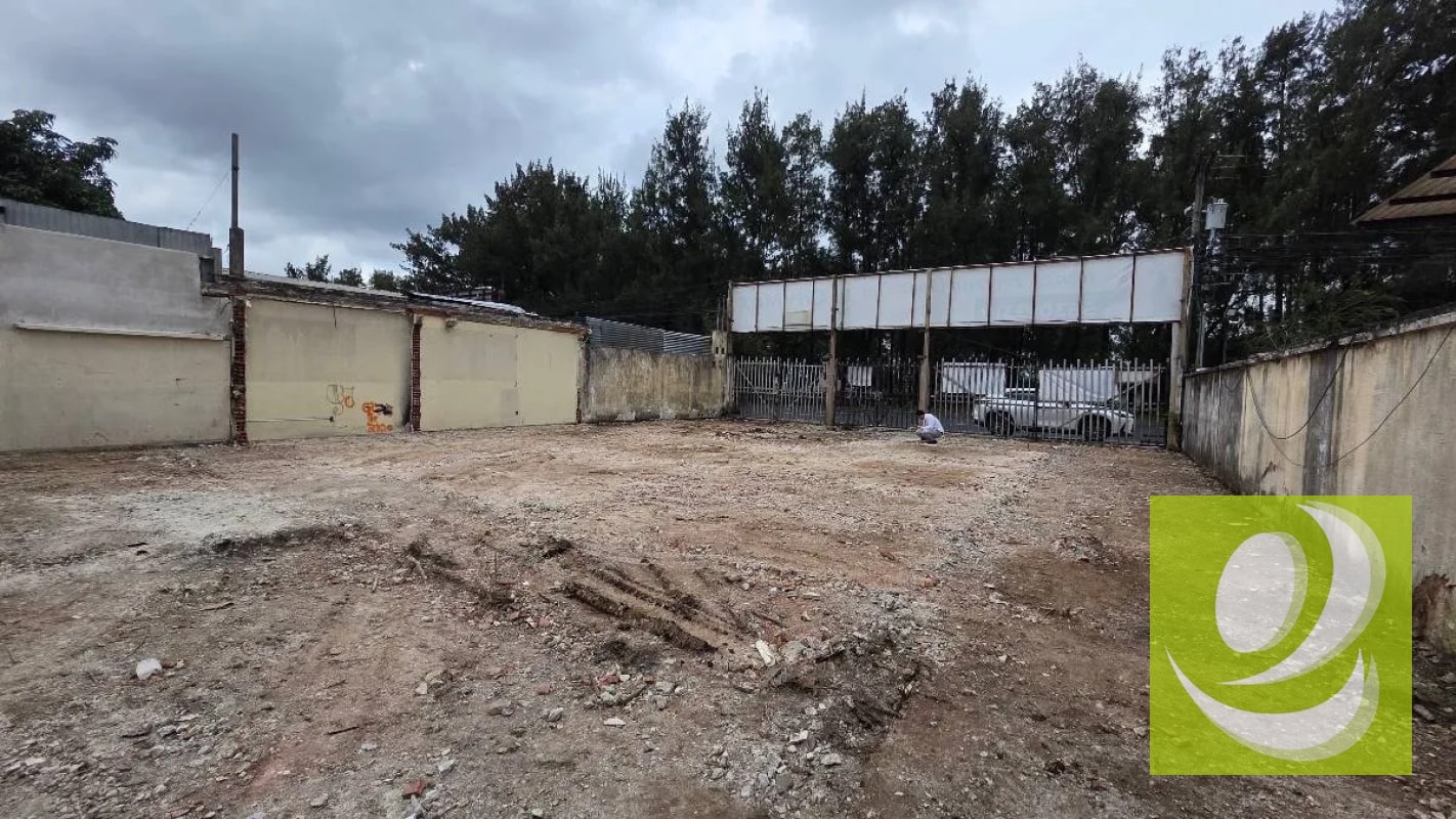 RENTO TERRENO COMERCIAL SOBRE BOULEVARD VISTA HERMOSA ZONA 15 - 2