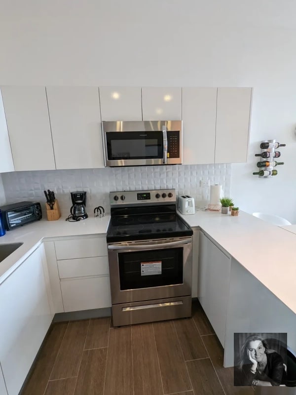 Apartamento Amueblado en Venta – Edificio DiagoSeis, Zona 10 - 12
