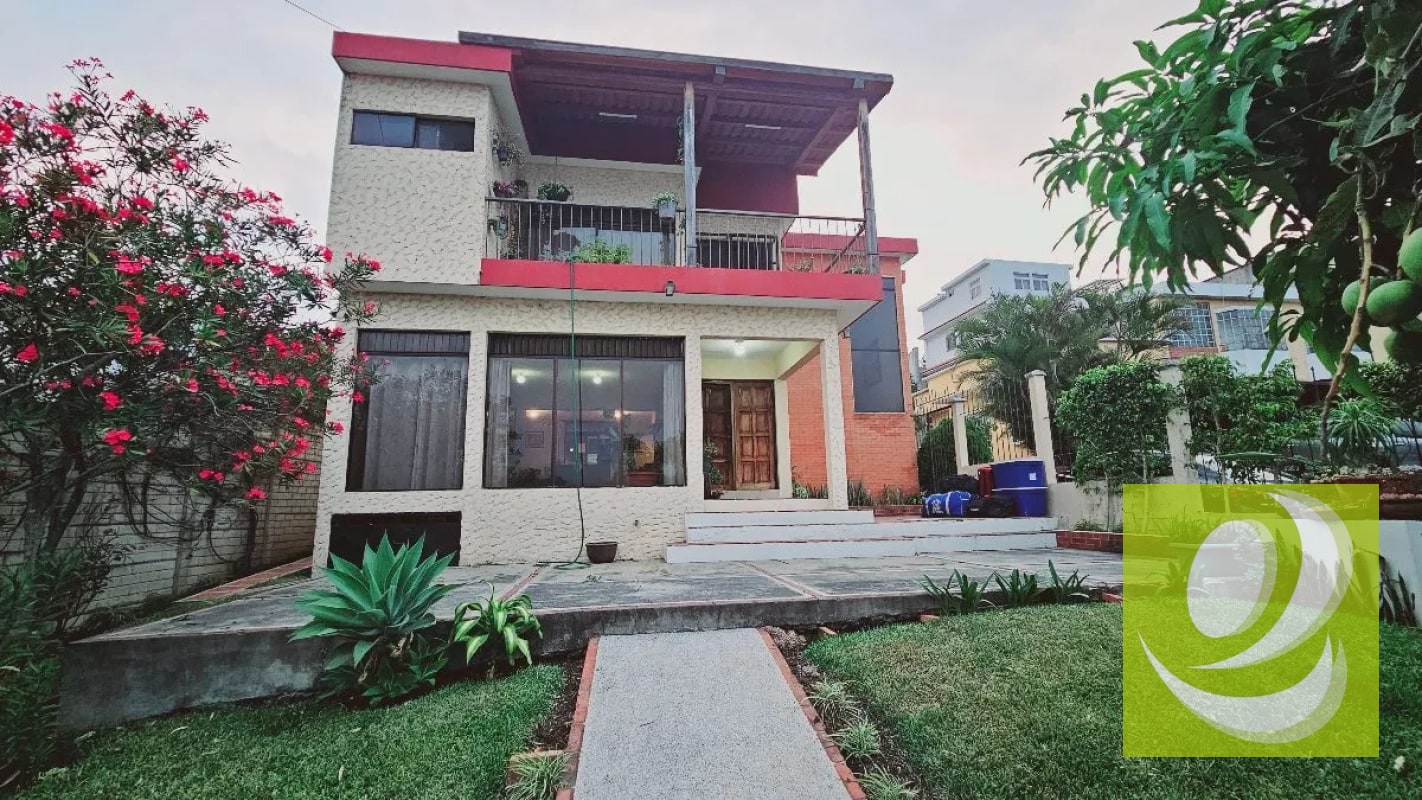 Casa Con Terreno en Venta en Balcones de San Cristobal - 8