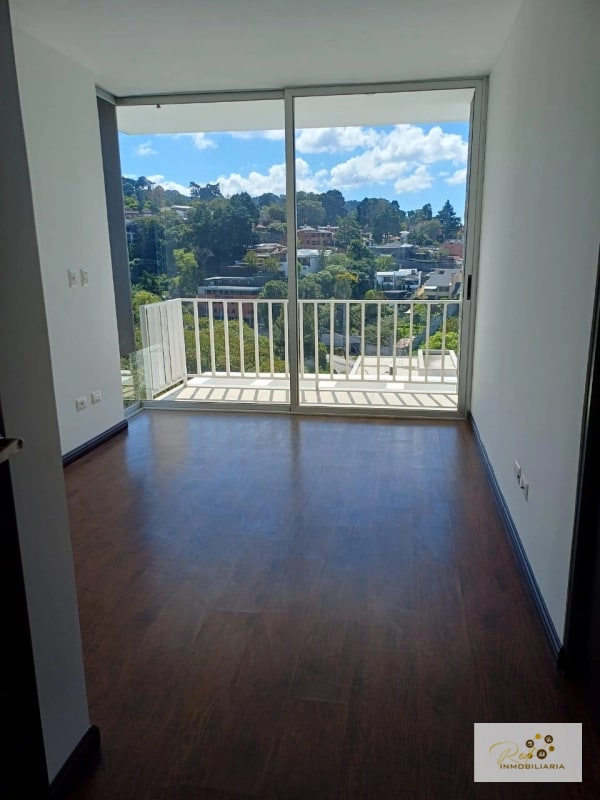 RENTA, AMPLIA CASA DE TRES NIVELES,  CAES, CONDOMINIO Km.9 - 7