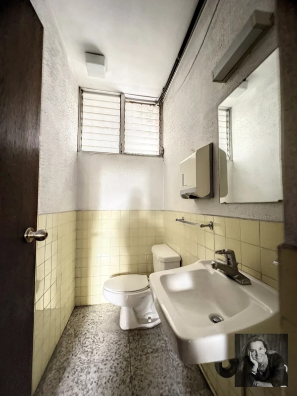 PLAZA MARÍTIMA / Oficina en Venta, zona 10 - 5