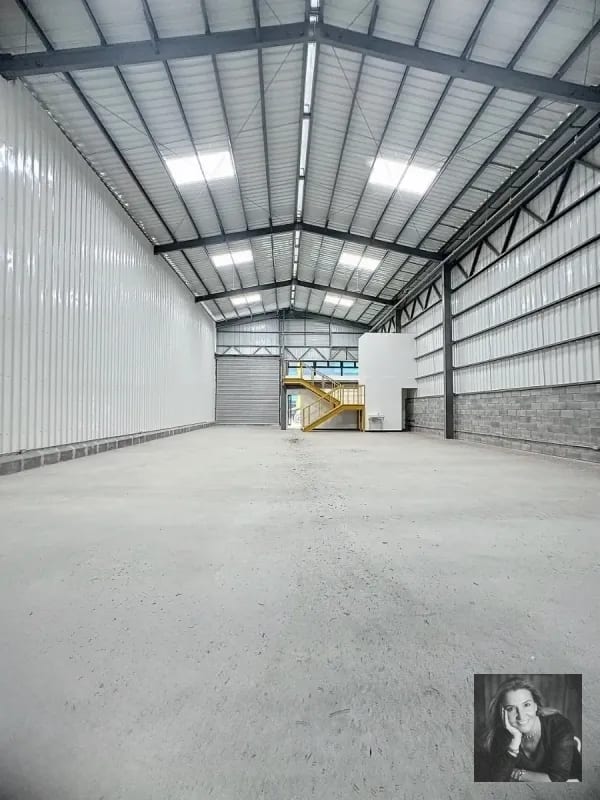 Bodega en Renta o Venta – 449.37 m² / Villa canales cerca de la Vas — Bodega / Ofibodega en Venta en Villa Canales, Guatemala, Ciudad — foto 1 de 4