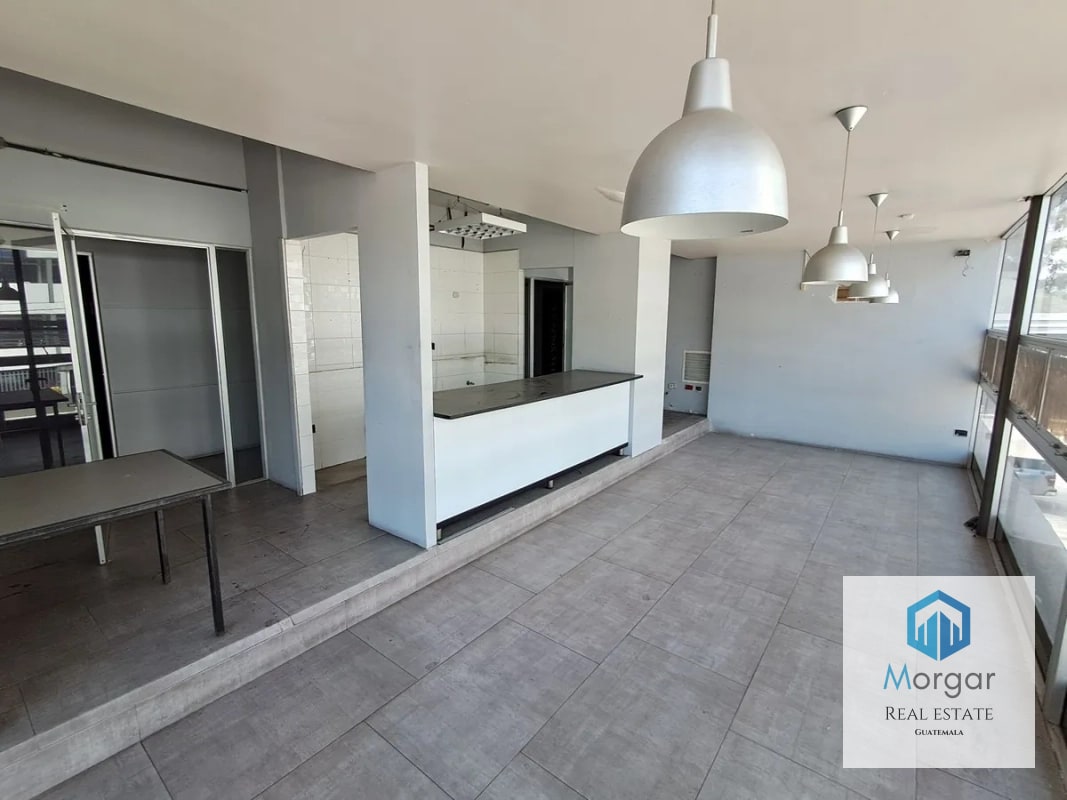 Local en alquiler zona 10, 3 niveles - 9