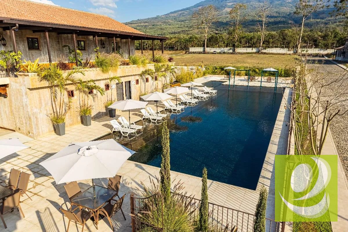 Casa en venta en construcción Antigua Gua RN14 - 1