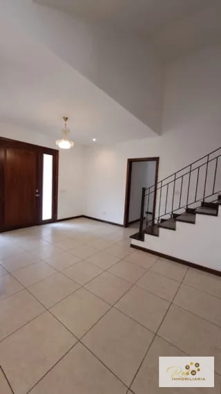 🏡 RENTA CASA EN CONDOMINIO PUERTA GRANDE,  Km.14.1  CAES. — Casa en Alquiler en Carretera a El Salvador, Guatemala, Ciudad — miniatura 9 de 15