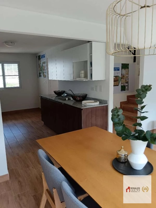 Encinos de Fuentes del Valle Norte / Zona 18 - 5