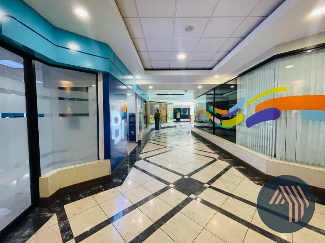 ALQUILER DE AMPLIA OFICINA 232.56MT2 - EUROPLAZA, ZONA 14 - 2