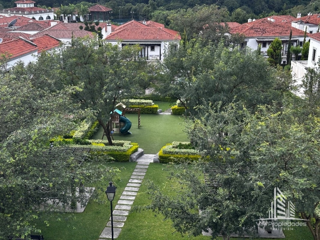 Apartamento en venta-Ramblas de Cayalá, Zona 16 - 2