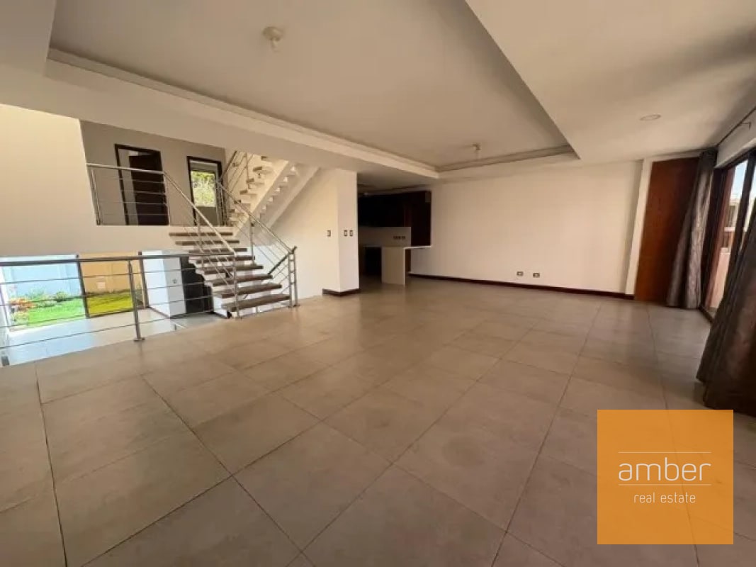 Casa en Cañadas de San Isidro, zona 16 - 14
