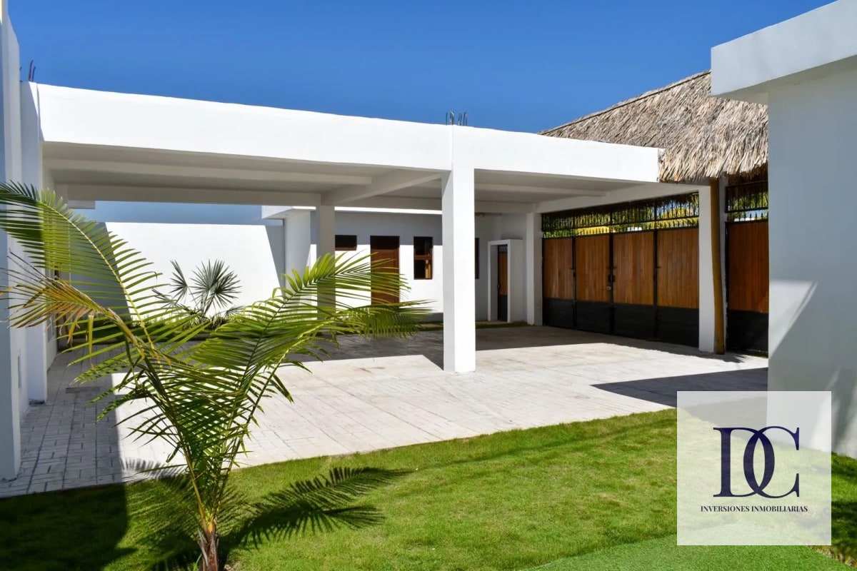 CASA EN VENTA VILLA EN MONTERRICO- TAXISCO SANTA ROSA - 1