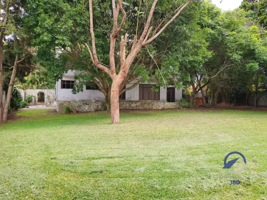 Amplia Casa en venta en CAES, km. 15.5 - 3