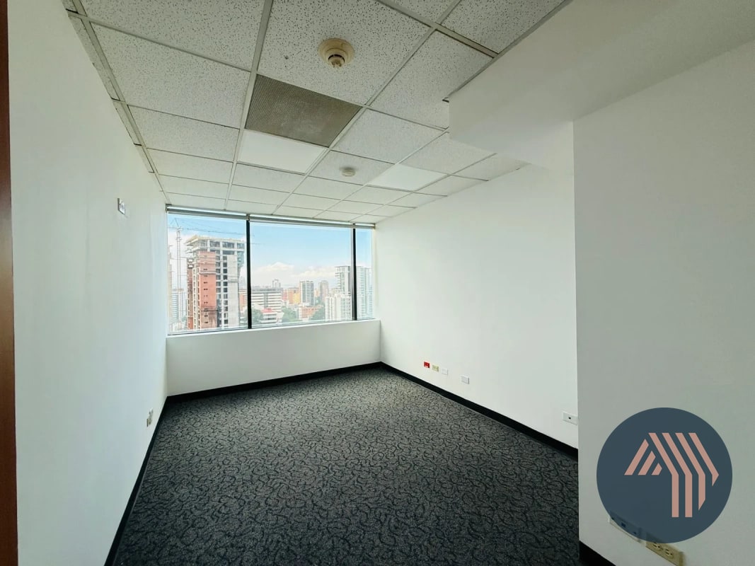 ALQUILER DE AMPLIA OFICINA 232.56MT2 - EUROPLAZA, ZONA 14 - 15