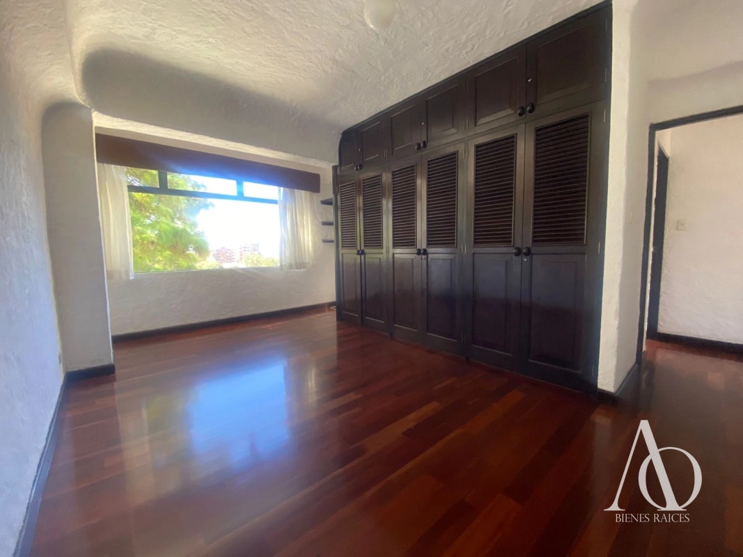 Apartamento en Alquiler Edificio El Boulevard, zona 15 VH2 N3 / EN DIRECTO b - 8