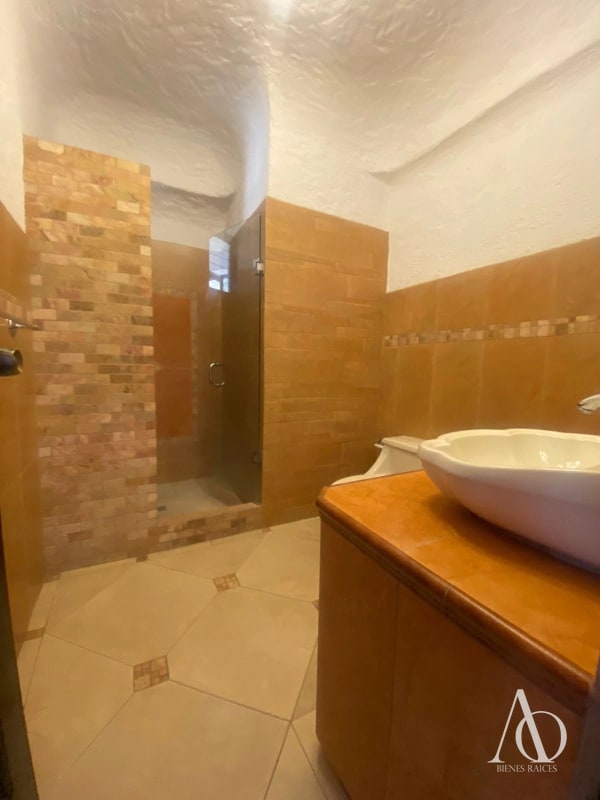 Apartamento en Alquiler Edificio El Boulevard, zona 15 VH2 N3 / EN DIRECTO b - 4