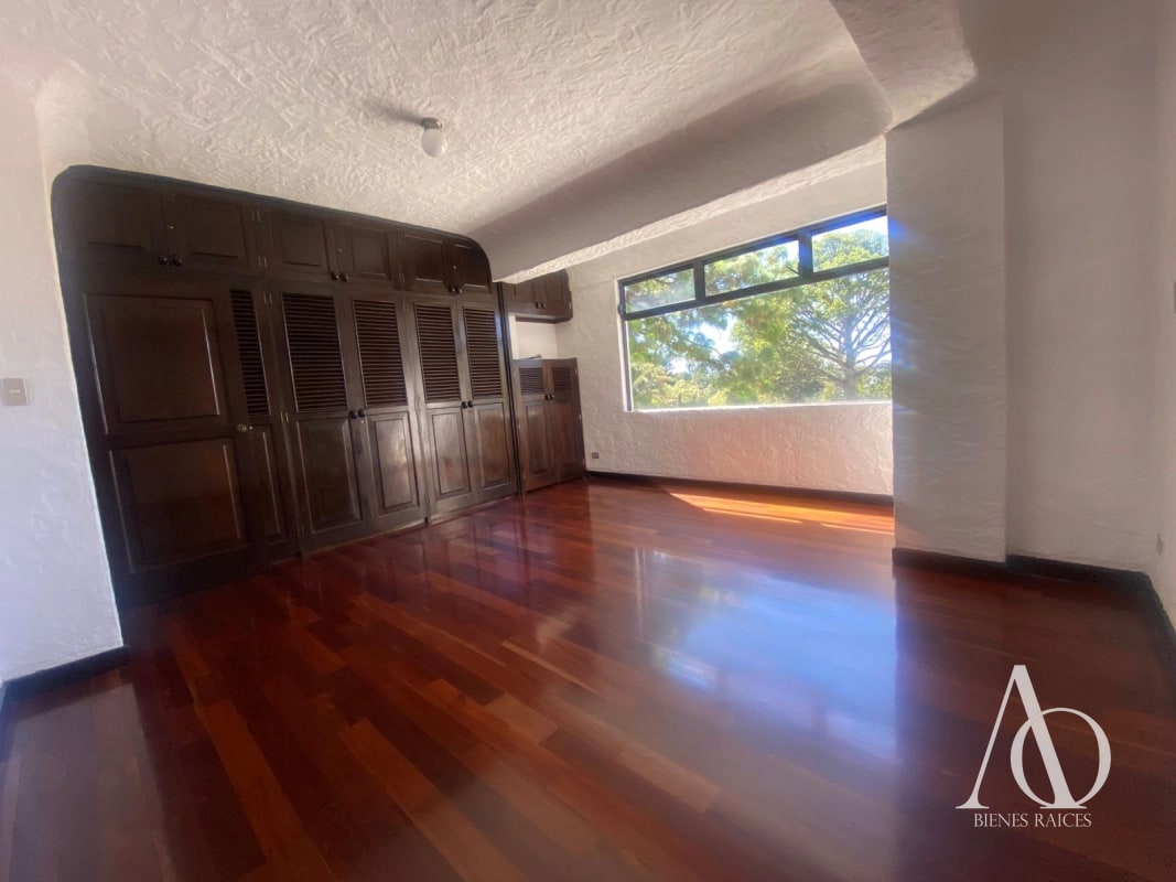 Apartamento en Alquiler Edificio El Boulevard, zona 15 VH2 N3 / EN DIRECTO b - 2