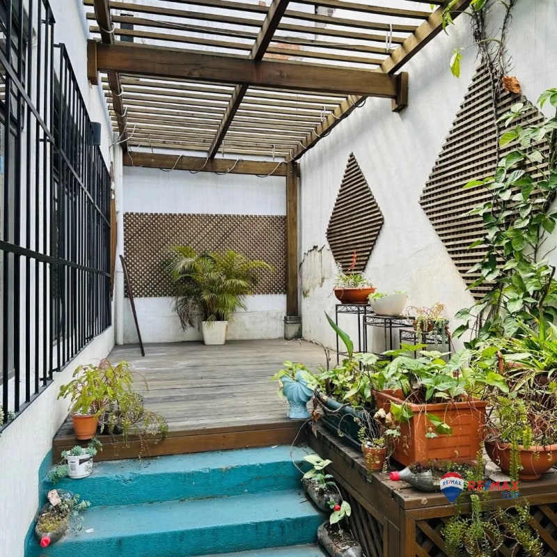 ZONA 9, CASA IDEAL PARA COMERCIO - 2
