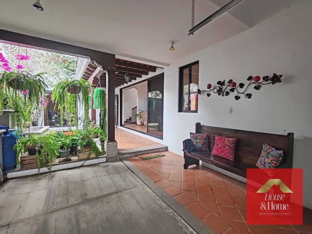 Renta de casa amueblada - 1