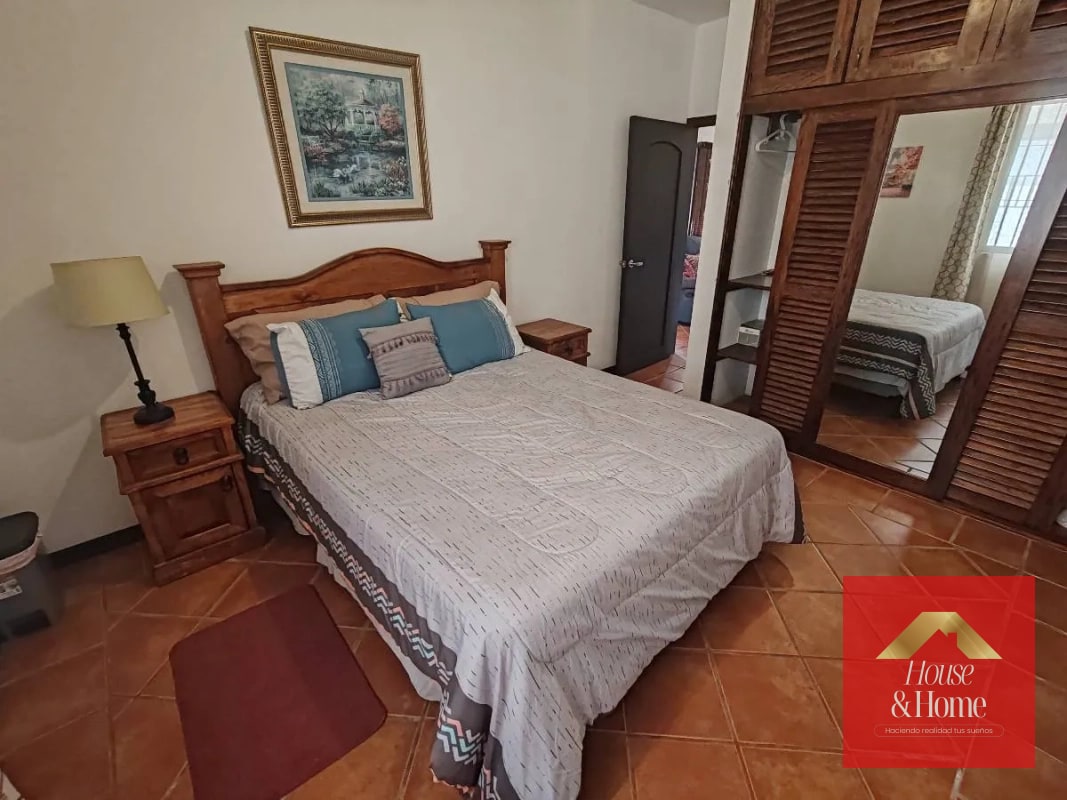 Renta de casa amueblada - 4