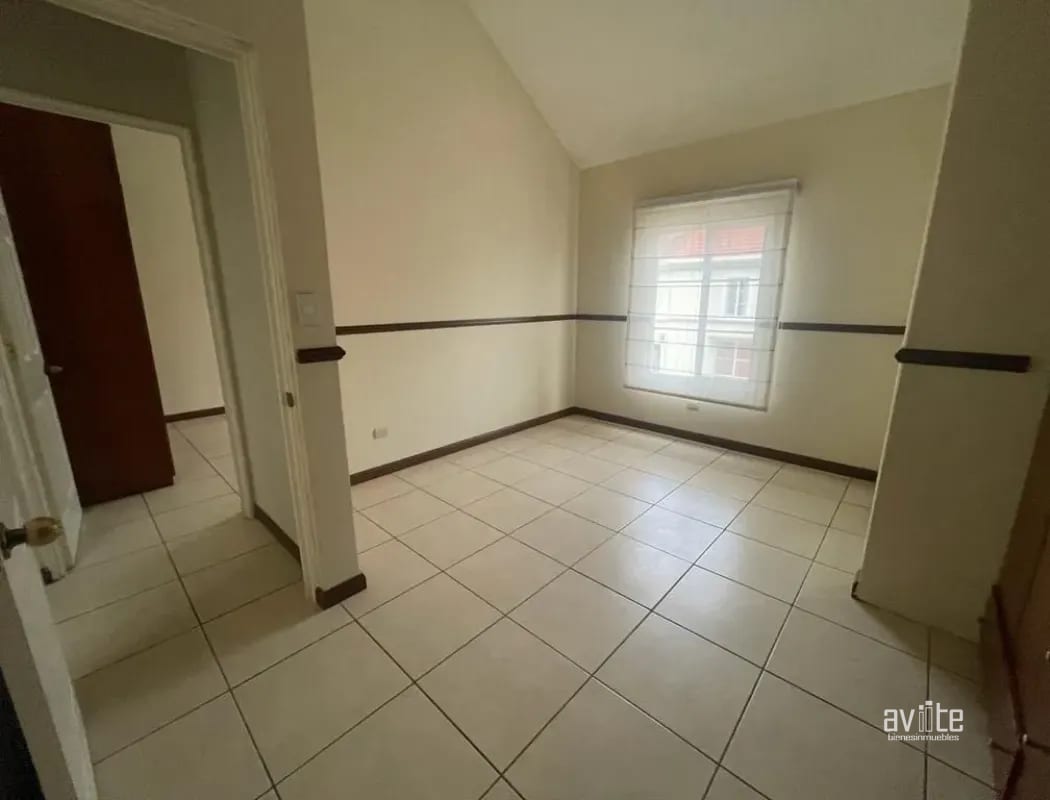 CONDADO NARANJO.   Casa tipo Solana en venta, dentro de Alameda Norte $425,000 — Casa en Venta en Condado Naranjo, Zona 4 Mixco, Guatemala, Ciudad — foto 10 de 15