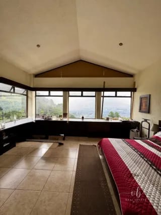 Casa en venta - Bellas Luces - Santa Catarina Pinula — Casa en Venta en Santa Catarina Pinula, Carretera a El Salvador, Guatemala, Ciudad — miniatura 4 de 11
