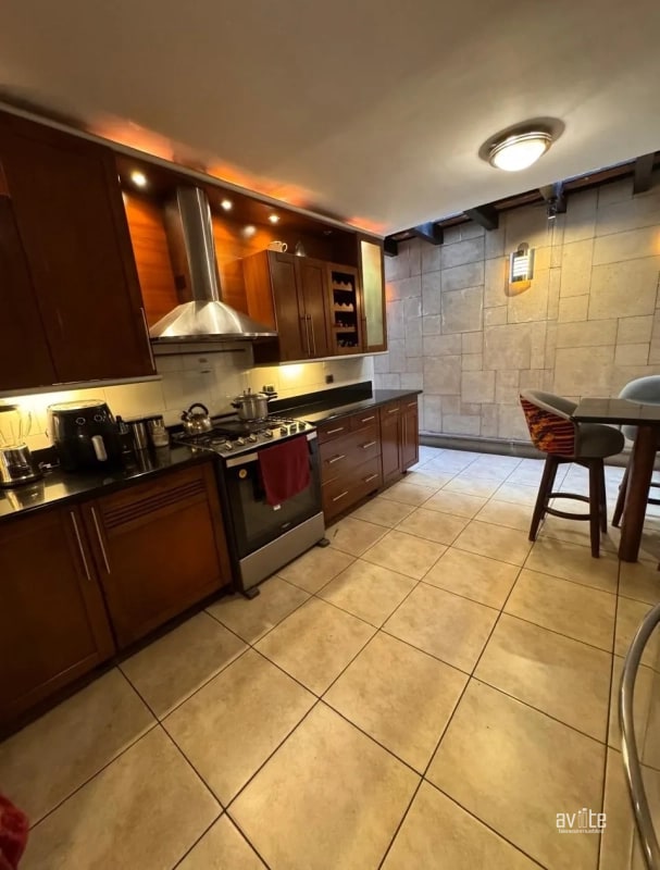 Bosques de Linda Villa, zona 7, casa en venta Q2,950,000 más impuestos - 9