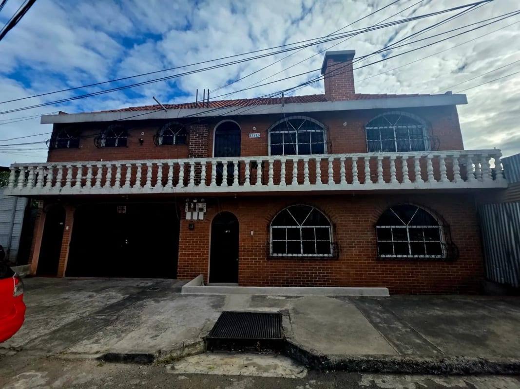CASA EN VENTA PARA INVERSIÓN COLONIA EL TESORO — Casa en Venta en Zona 2 Mixco, Guatemala, Ciudad — foto 5 de 9