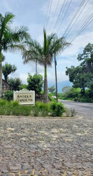 Terreno con planos y excelente vista en Antigua Gardens — Terreno en Venta en Antigua Gardens, Alotenango, Sacatepéquez — miniatura 2 de 5