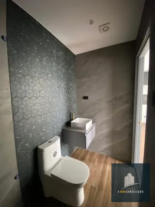 Apartamento con balcón en renta zona 10 edificio Atarah — Apartamento en Alquiler en Atarah, Zona 10, Guatemala, Ciudad — miniatura 5 de 14