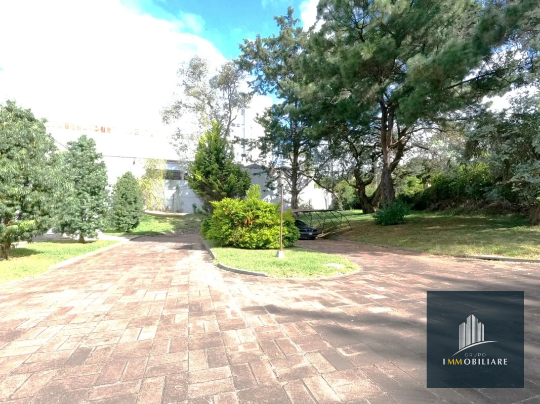 Casa para Restaurante con Jardín y Parqueo Bulevar las colinas, San Cristobal - 3