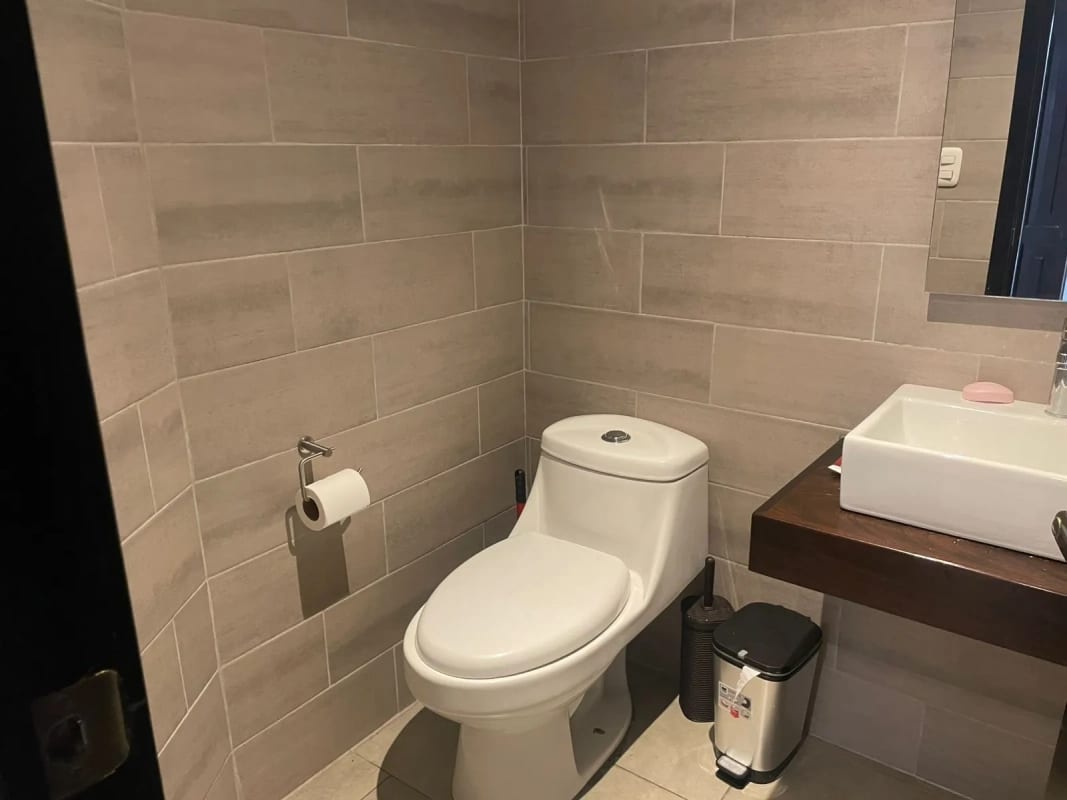 Apartamento  en Venta 1 Habitación Zona 10 — Apartamento en Venta en Jardines del Acueducto, Zona 10, Guatemala, Ciudad — foto 5 de 8