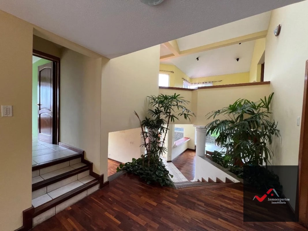 CASA EN VENTA SAN CRISTOBAL ZONA 8 DE MIXCO - 6