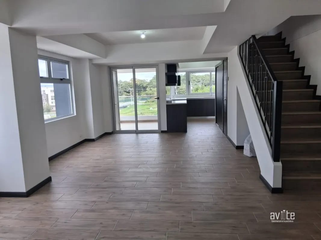 CONDADO NARANJO:   Villa en nivel medio para estrenar.   Q7,500.00 manto.incluido — Apartamento en Alquiler en Condado Naranjo, Zona 4 Mixco, Guatemala, Ciudad — foto 1 de 9