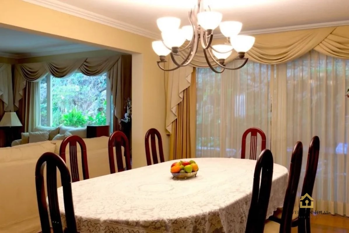 Vendo casa exclusiva en Condominio El Jardín de la Fuente  Zona 14 - 7