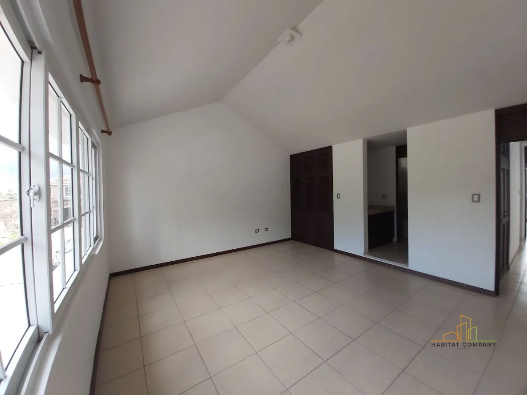 Casa en Renta Km 16 CES, Calle de Olmeca, Condominio Santa Mónica, Fraijanes, (3 Dorm) - 6