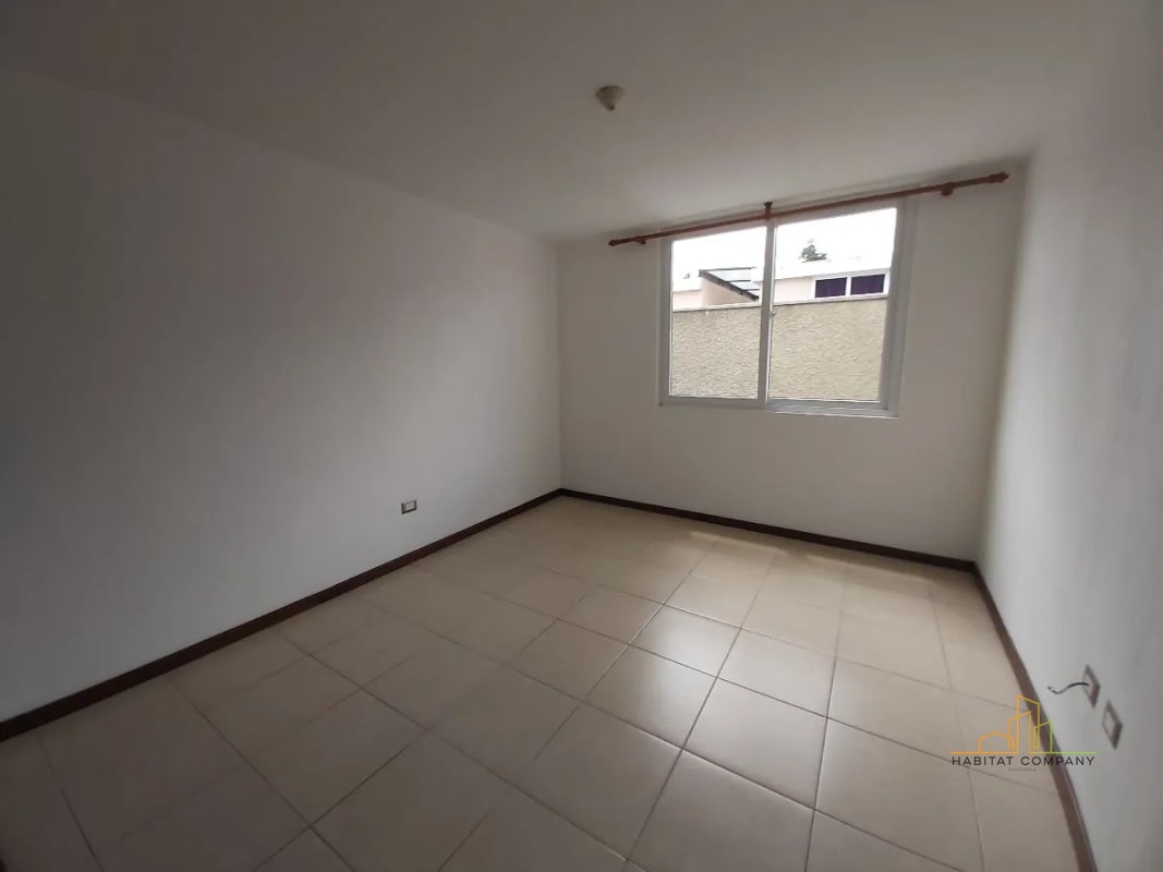 Casa en Renta Km 16 CES, Calle de Olmeca, Condominio Santa Mónica, Fraijanes, (3 Dorm) - 4