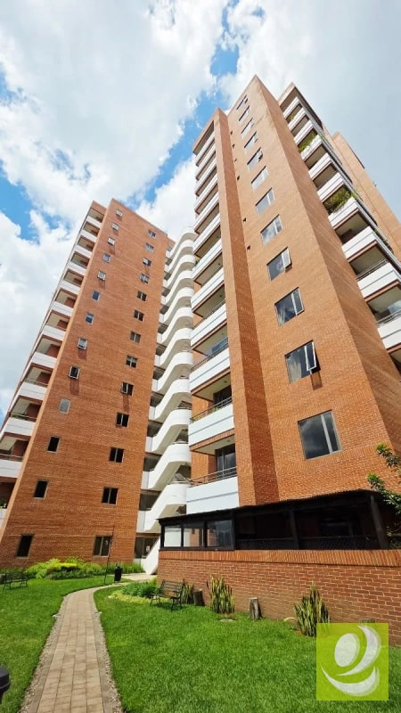 Apartamento en venta en El Acueducto zona 10 - 5